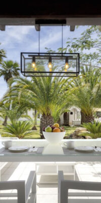 Una villa de lujo en Cala Jondal: su personificación de la vida VIP en Ibiz