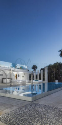 Una villa de lujo en Cala Jondal: su personificación de la vida VIP en Ibiz
