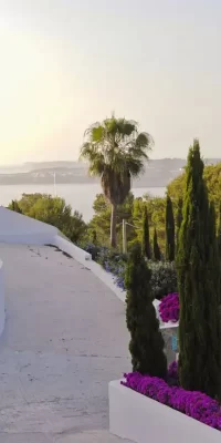 Vie à couper le souffle avec vue sur la mer – Deux villas de luxe à Cala Moli