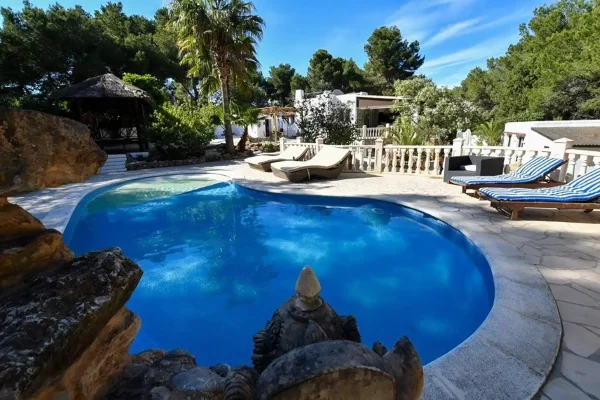 Charmante maison familiale à quelques pas des plages de Cala Mastella et Cala Llenya