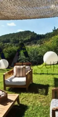 Charming traditional-style finca with breathtaking views and beautiful garden
