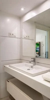 Ampio semi-attico che offre una vita moderna a TWA Marina Botafoch