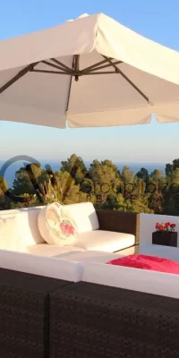 Exquisites Luxusanwesen mit drei Villen und direktem Meerzugang in Cala Boix, San Carlos