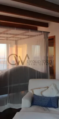 Exquisites Luxusanwesen mit drei Villen und direktem Meerzugang in Cala Boix, San Carlos
