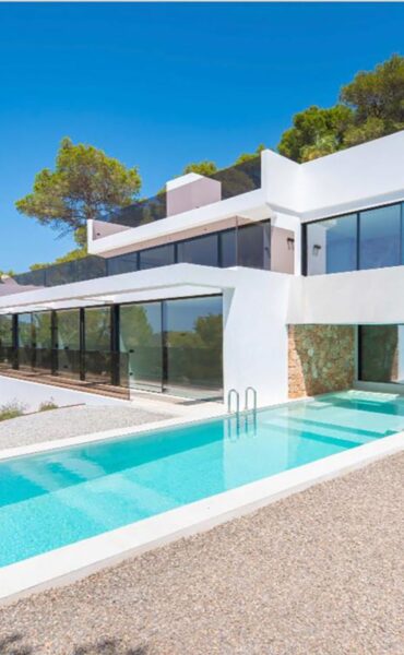 Luxurious modern villa in Cala Salada with panoramic sea views