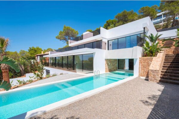 Luxurious modern villa in Cala Salada with panoramic sea views