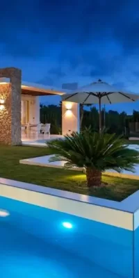 Luxurious six-bedroom villa in a luxury urbanization in Cala Conta