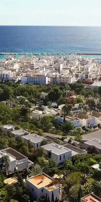 Complexe de villas de luxe au coeur de Santa Eulalia del Río