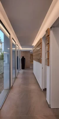 Moderna villa di lusso con splendida vista panoramica sul mare