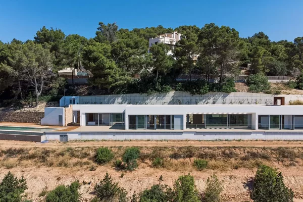 Villa de luxe moderne avec de belles vues panoramiques sur la mer