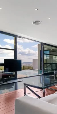 Moderne huis is gelegen in de populaire urbanisatie Can Furnet