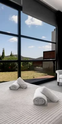 Moderne huis is gelegen in de populaire urbanisatie Can Furnet