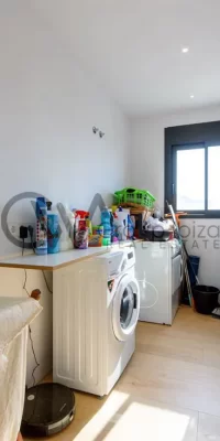 Villa nouvellement construite à vendre à Jesús – à 5 minutes d’Ibiza