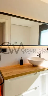 Villa nouvellement construite à vendre à Jesús – à 5 minutes d’Ibiza