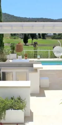 Nice house located on the green of Roca Llisa Golf course