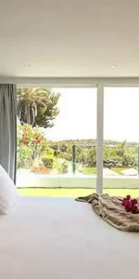 Villa ultramoderna con 7 camere da letto e guest house a Can Pep Simo Talamanca