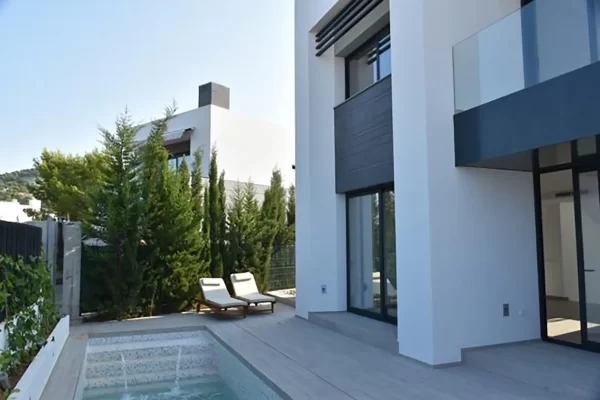 Villa au décor design et minimaliste à vendre à Ses Torres -Talamanca