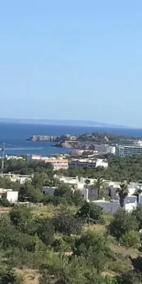 Villa mit wunderschönem Meerblick zum Verkauf in Cala Llenya