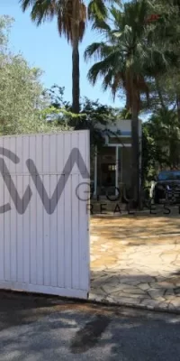 Villa de bonne taille dans une campagne idyllique à Can Furnet – près de la ville d’Ibiza