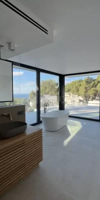 Meravigliosa villa con 5 camere da letto con vista sul mare e sul tramonto