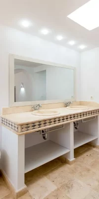 Una casa piena di comfort nella bellezza naturale in vendita