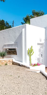 Una casa piena di comfort nella bellezza naturale in vendita