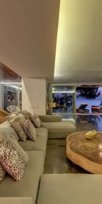 Villa en première ligne avec vue captivante sur le coucher du soleil