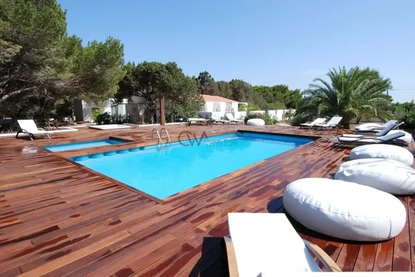 Belle villa près de la Cala Embaster à Formentera