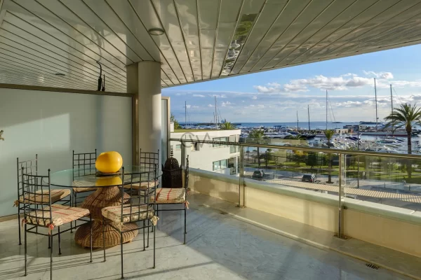 Cautivador apartamento en venta en Marina Botafoch