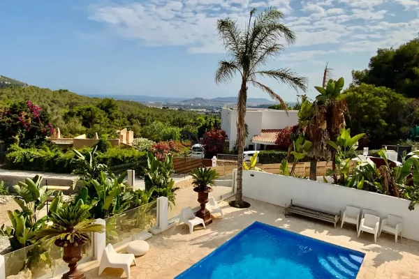 Incredibile riduzione di prezzo per villa con spettacolare vista sul mare a Can Furnet