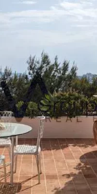 Grote villa met prachtig uitzicht op zee in Cap Pepsimo