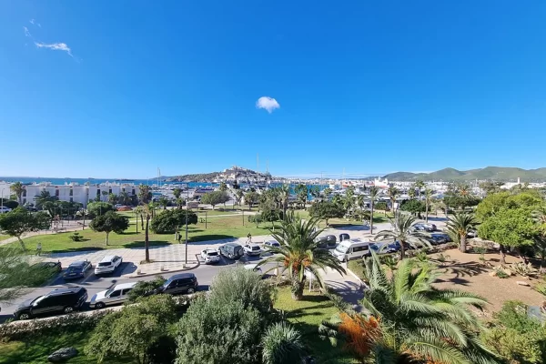 Apartamento de lujo con inmejorables vistas en Marina Botafoch de Ibiza