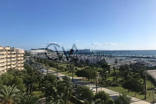 Magnificent 5-bedroom penthouse in Marina Botafoch with spectacular views