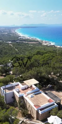 Spectacular property with panoramic views in Formentera
