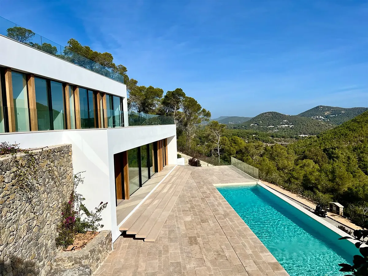 Villas con Piscina Privada en Ibiza: La experiencia de lujo definitiva