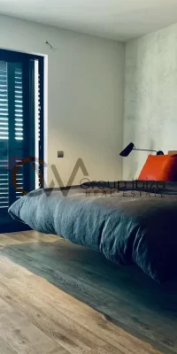 Een moderne luxe huis opnieuw gedefinieerd in Sant Jordi
