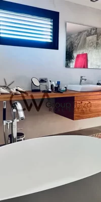 Een moderne luxe huis opnieuw gedefinieerd in Sant Jordi