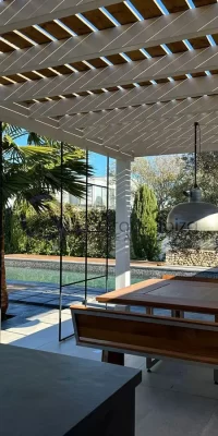 Een moderne luxe huis opnieuw gedefinieerd in Sant Jordi