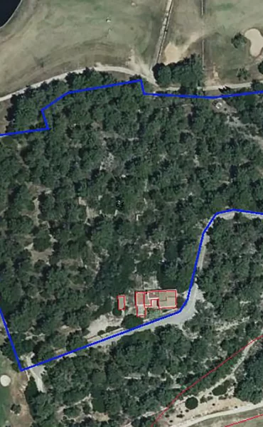 Finca for sale in the heart of Roca Llisa golf course