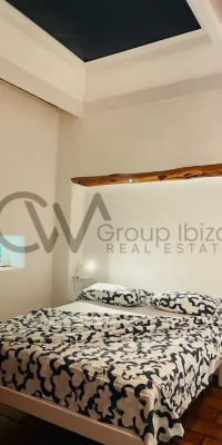 Prachtige villa aan het strand met adembenemend uitzicht op zee in Es Caló