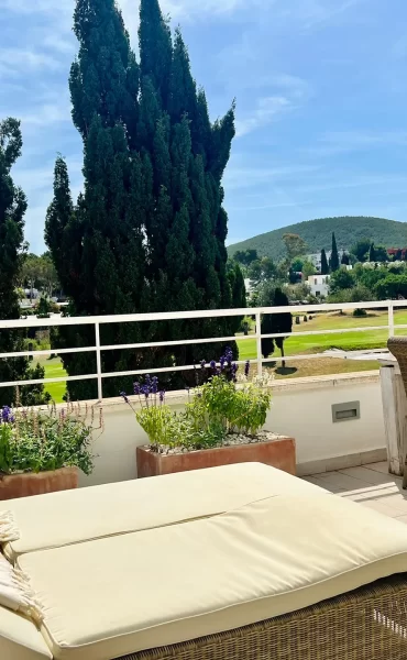 Elegante adosado de tres dormitorios en el exclusivo complejo residencial Roca Llisa