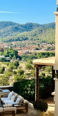 Ruime villa in aantrekkelijke Ibiza-stijl