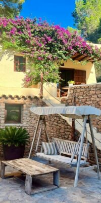 Ruime villa in aantrekkelijke Ibiza-stijl