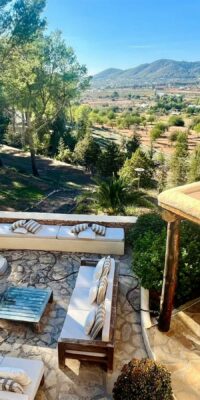 Ruime villa in aantrekkelijke Ibiza-stijl