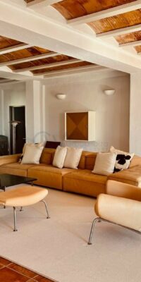 Ruime villa in aantrekkelijke Ibiza-stijl