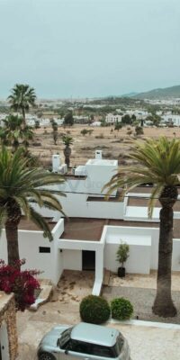 Villa moderna con vista spettacolare a Ibiza