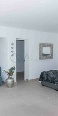 Villa moderne rénovée à Cala Moli