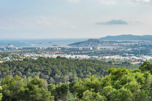 Villa mit Panoramablick auf das Meer und Dalt Vila