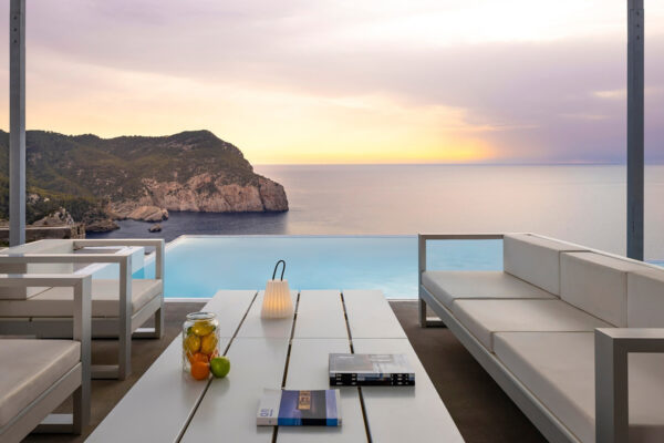 Luxueuse villa avec vue sur la mer à Ca Na Xamena