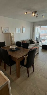 Schönes Apartment mit 2 Schlafzimmern und herrlichem Meerblick
